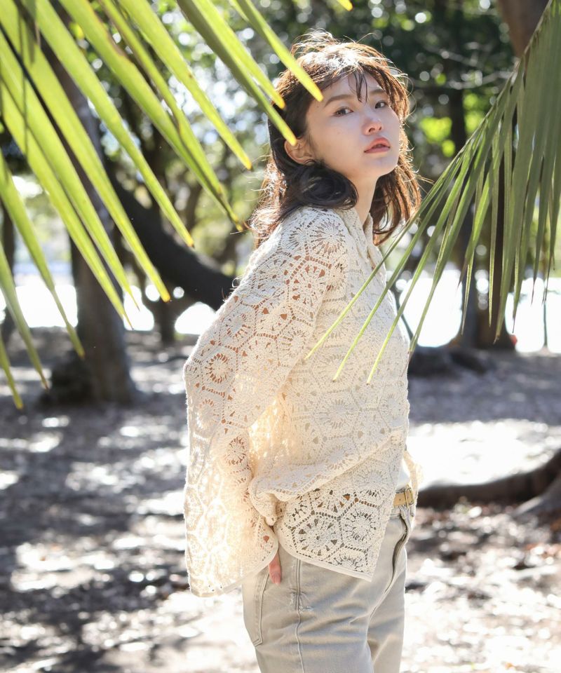 クロシェレースシャツ